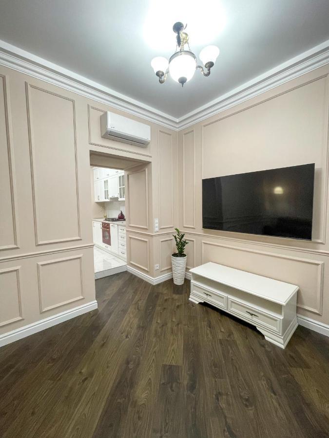 Apartment 39 Svobody Avenue Lviv Eksteriør billede