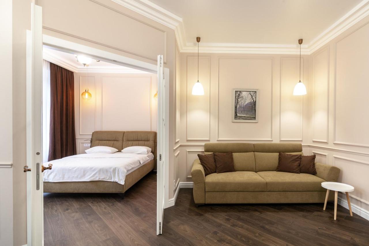 Apartment 39 Svobody Avenue Lviv Eksteriør billede