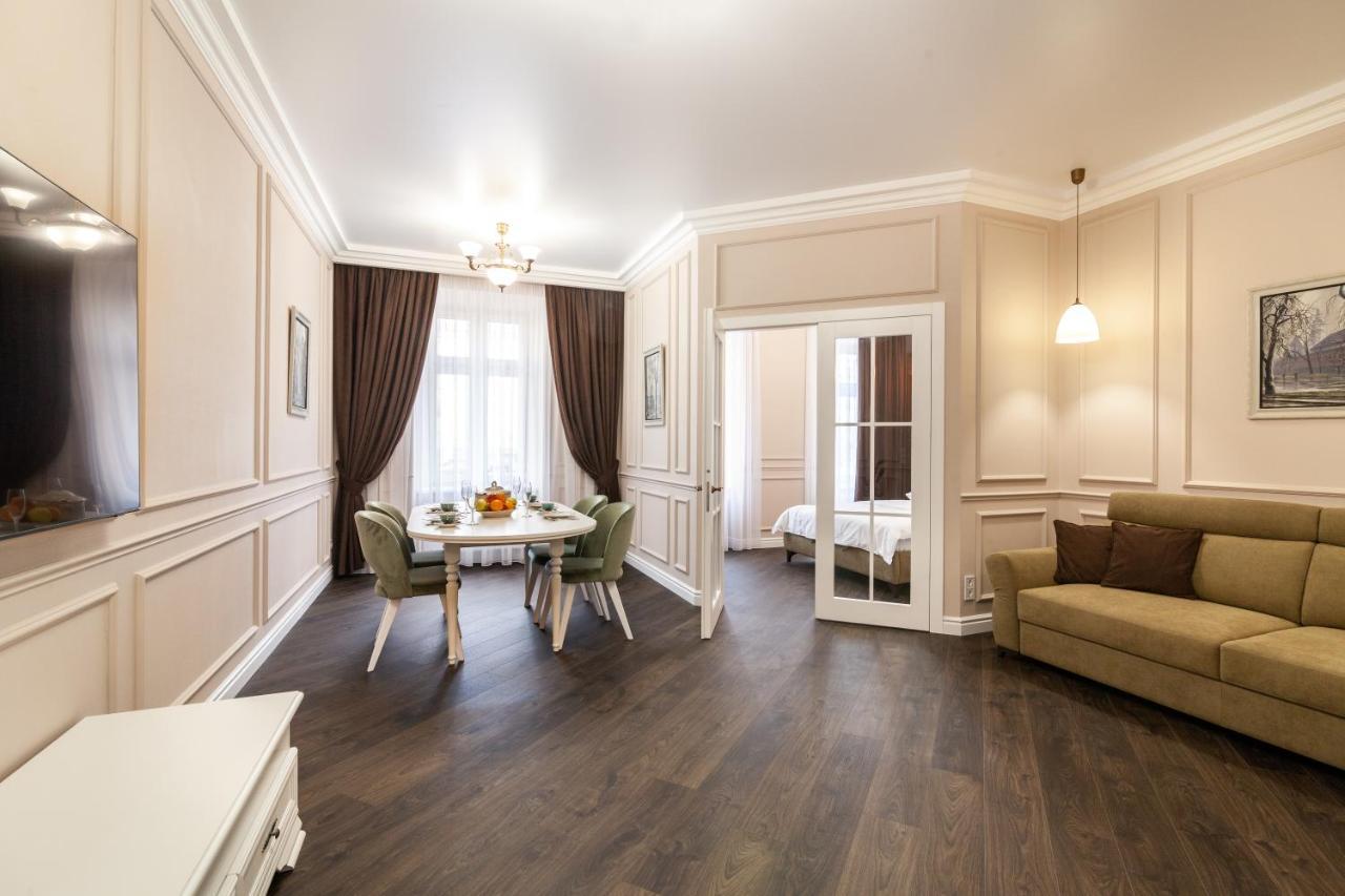 Apartment 39 Svobody Avenue Lviv Eksteriør billede